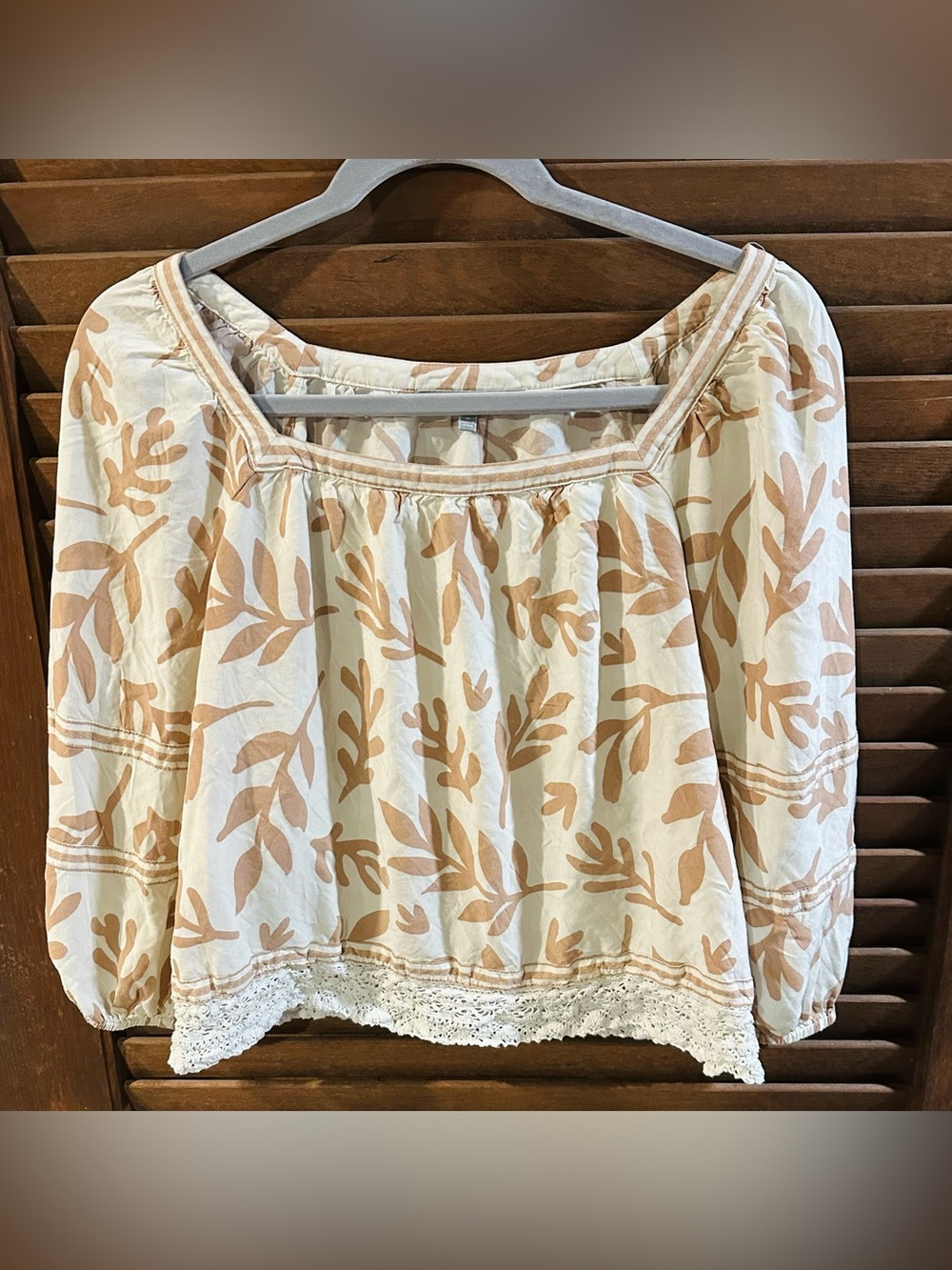Daniel Rainn Cream Peasant Blouse with Tan Leaf Print